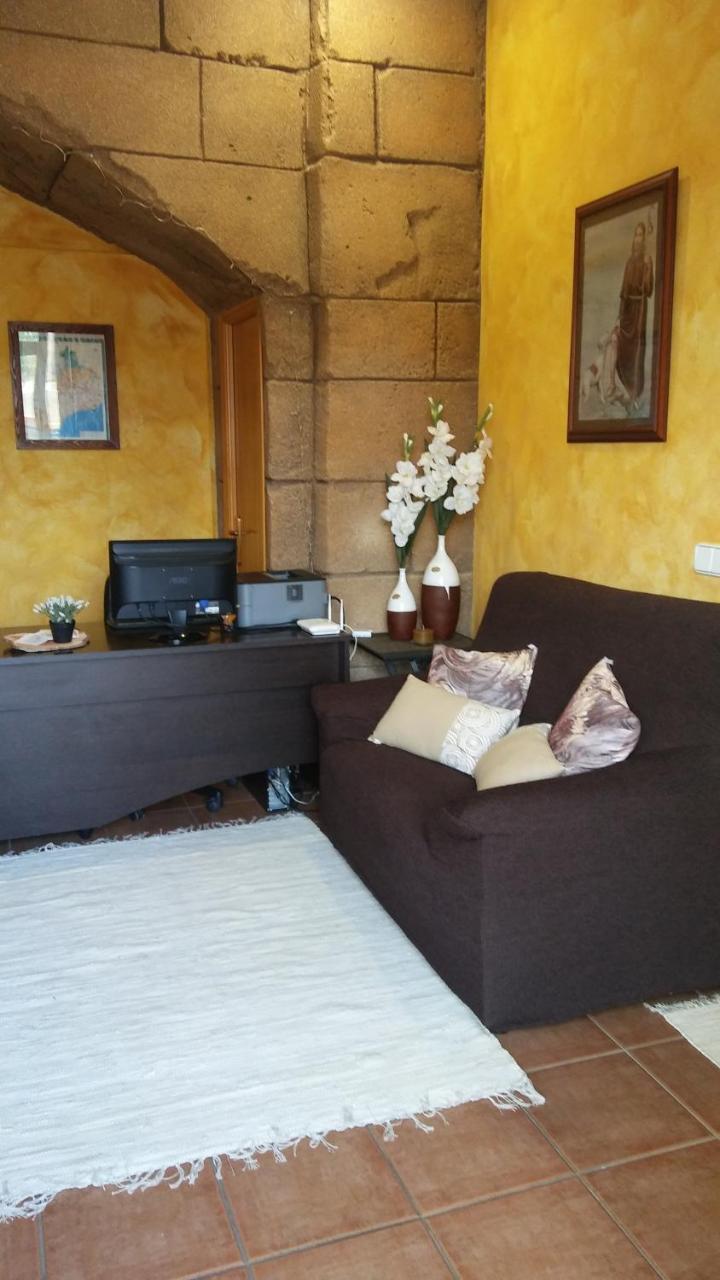 Hostal Sant Roc Botarell Екстериор снимка